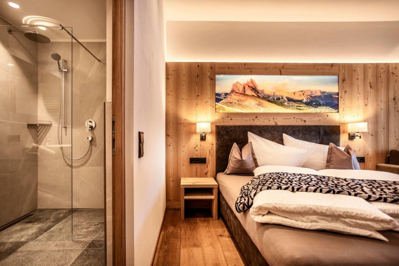 Luxury Chalet Plazola Selva di Val Gardena Bagian luar foto